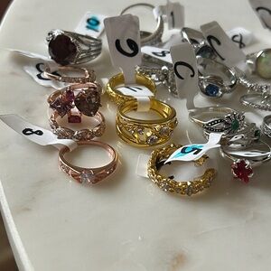 Costume gemstone Set of 30 rings sizes 5-10